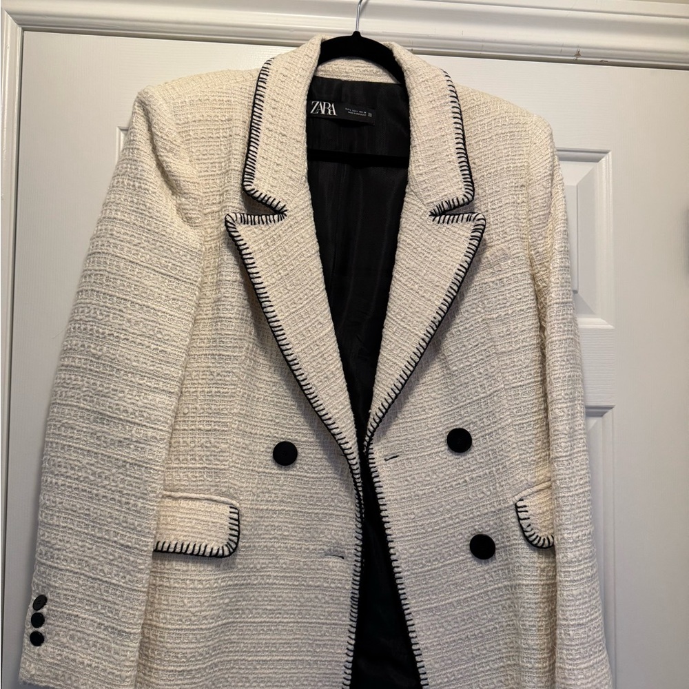 Zara Ivory Textured Jacket with Black Accents